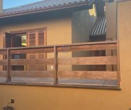 Casa com 230m², 3 dormitórios, 1 suíte, 2 vagas no bairro Jardim Barão do Cahy em Porto Alegre