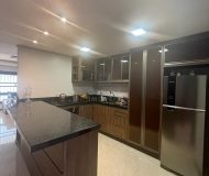 Casa com 230m², 3 dormitórios, 1 suíte, 2 vagas no bairro Jardim Barão do Cahy em Porto Alegre