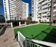 Apartamento com 70m², 2 dormitórios, 1 suíte, 1 vaga no bairro Passo da Areia em Porto Alegre