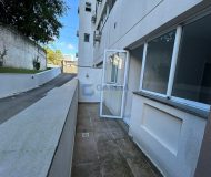 Apartamento com 70m², 2 dormitórios, 1 suíte, 1 vaga no bairro Passo da Areia em Porto Alegre