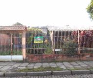 Casa com 35m², 2 dormitórios, 2 vagas no bairro Sarandi em Porto Alegre