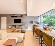 Apartamento com 145m², 3 dormitórios, 3 suítes, 1 vaga no bairro Petrópolis em Porto Alegre