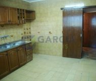 Casa com 375m², 4 dormitórios, 7 vagas no bairro Sarandi em Porto Alegre