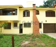 Casa com 375m², 4 dormitórios, 7 vagas no bairro Sarandi em Porto Alegre