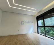 Casa em Condomínio com 215m², 3 dormitórios, 3 suítes, 2 vagas no bairro Condomínio Buena Vista em Viamão