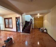 Casa com 310m², 3 dormitórios, 1 suíte, 4 vagas no bairro Santa Maria Goretti em Porto Alegre