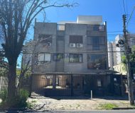 Apartamento com 90m², 3 dormitórios, 1 suíte, 1 vaga no bairro Jardim Lindóia em Porto Alegre