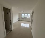 Sala Comercial com 62m², 2 vagas no bairro Passo da Areia em Porto Alegre