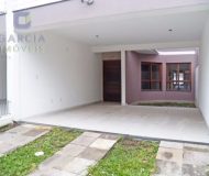 Casa com 178m², 3 dormitórios, 1 suíte, 4 vagas no bairro Sarandi em Porto Alegre