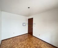 Casa com 220m², 3 dormitórios, 1 suíte, 4 vagas no bairro Jardim Lindóia em Porto Alegre