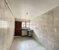 Casa com 220m², 3 dormitórios, 1 suíte, 4 vagas no bairro Jardim Lindóia em Porto Alegre