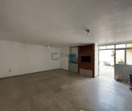 Casa com 220m², 3 dormitórios, 1 suíte, 4 vagas no bairro Jardim Lindóia em Porto Alegre