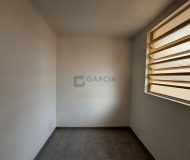 Casa com 220m², 3 dormitórios, 1 suíte, 4 vagas no bairro Jardim Lindóia em Porto Alegre