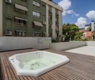 Apartamento com 250m², 3 dormitórios, 3 suítes, 2 vagas no bairro Auxiliadora em Porto Alegre