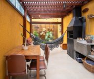 Casa com 171m², 3 dormitórios, 1 suíte, 2 vagas no bairro Partenon em Porto Alegre