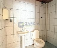 Depósito com 390m² no bairro São João em Porto Alegre