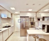 Apartamento com 180m², 3 dormitórios, 3 suítes, 4 vagas no bairro Bela Vista em Porto Alegre