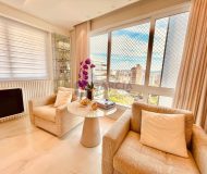 Apartamento com 180m², 3 dormitórios, 3 suítes, 4 vagas no bairro Bela Vista em Porto Alegre