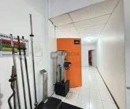 Prédio com 1.700m² no bairro Jardim Lindóia em Porto Alegre