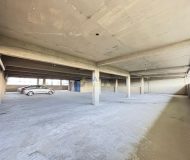 Prédio com 1.700m² no bairro Jardim Lindóia em Porto Alegre