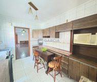 Apartamento com 180m², 3 dormitórios, 1 suíte, 2 vagas no bairro Jardim Lindóia em Porto Alegre