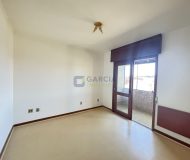 Apartamento com 180m², 3 dormitórios, 1 suíte, 2 vagas no bairro Jardim Lindóia em Porto Alegre