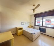 Apartamento com 180m², 3 dormitórios, 1 suíte, 2 vagas no bairro Jardim Lindóia em Porto Alegre