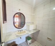 Apartamento com 180m², 3 dormitórios, 1 suíte, 2 vagas no bairro Jardim Lindóia em Porto Alegre