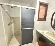 Apartamento com 180m², 3 dormitórios, 1 suíte, 2 vagas no bairro Jardim Lindóia em Porto Alegre