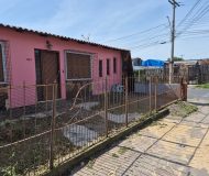 Casa com 250m², 2 dormitórios, 2 vagas no bairro Sarandi em Porto Alegre