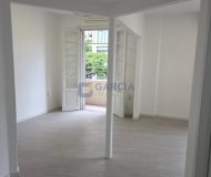 Apartamento com 60m², 2 dormitórios no bairro Centro Histórico em Porto Alegre