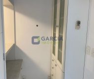 Sala Comercial com 38m², 1 dormitório, 1 vaga no bairro Menino Deus em Porto Alegre