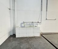 Depósito com 650m², 3 vagas no bairro São Geraldo em Porto Alegre