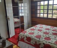 Casa com 195m², 5 dormitórios, 4 vagas no bairro Sumaré em Alvorada