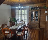 Casa com 195m², 5 dormitórios, 4 vagas no bairro Sumaré em Alvorada