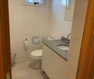 Sala Comercial com 38m², 1 dormitório, 1 vaga no bairro Menino Deus em Porto Alegre