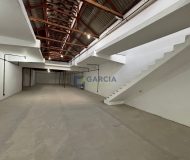 Depósito com 800m², 3 vagas no bairro São Geraldo em Porto Alegre