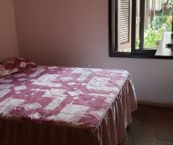 Casa com 170m², 3 dormitórios, 1 suíte, 4 vagas no bairro Passo das Pedras em Porto Alegre