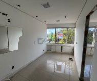 Sala Comercial com 130m², 2 vagas no bairro Jardim Carvalho em Porto Alegre