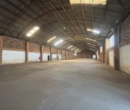 Depósito com 1.700m², 6 vagas no bairro Sarandi em Porto Alegre