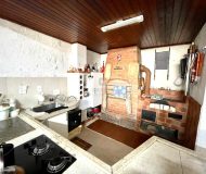 Casa com 263m², 6 dormitórios, 1 suíte, 2 vagas no bairro Parque Minuano em Porto Alegre