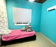 Casa com 263m², 6 dormitórios, 1 suíte, 2 vagas no bairro Parque Minuano em Porto Alegre