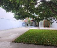 Casa com 341m², 3 dormitórios, 1 suíte, 8 vagas no bairro Ipanema em Porto Alegre