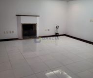 Casa com 341m², 3 dormitórios, 1 suíte, 8 vagas no bairro Ipanema em Porto Alegre
