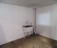 Depósito com 273m², 3 vagas no bairro Santa Maria Goretti em Porto Alegre