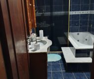 Prédio com 330m², 3 dormitórios, 1 suíte no bairro Vila Jardim América em Cachoeirinha