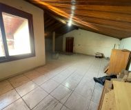 Casa com 190m², 4 dormitórios, 2 vagas no bairro Jardim Leopoldina em Porto Alegre
