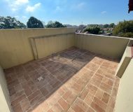 Casa com 190m², 4 dormitórios, 2 vagas no bairro Jardim Leopoldina em Porto Alegre