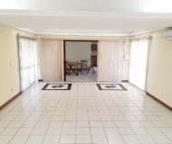 Apartamento com 68m², 2 dormitórios, 1 suíte, 1 vaga no bairro Jardim Lindóia em Porto Alegre