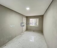 Casa com 130m², 3 dormitórios, 1 suíte, 2 vagas no bairro Costa e Silva em Porto Alegre